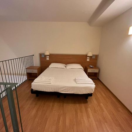 Domus Stella Maris - Casa Per Ferie Hotel Ancona Bagian luar foto