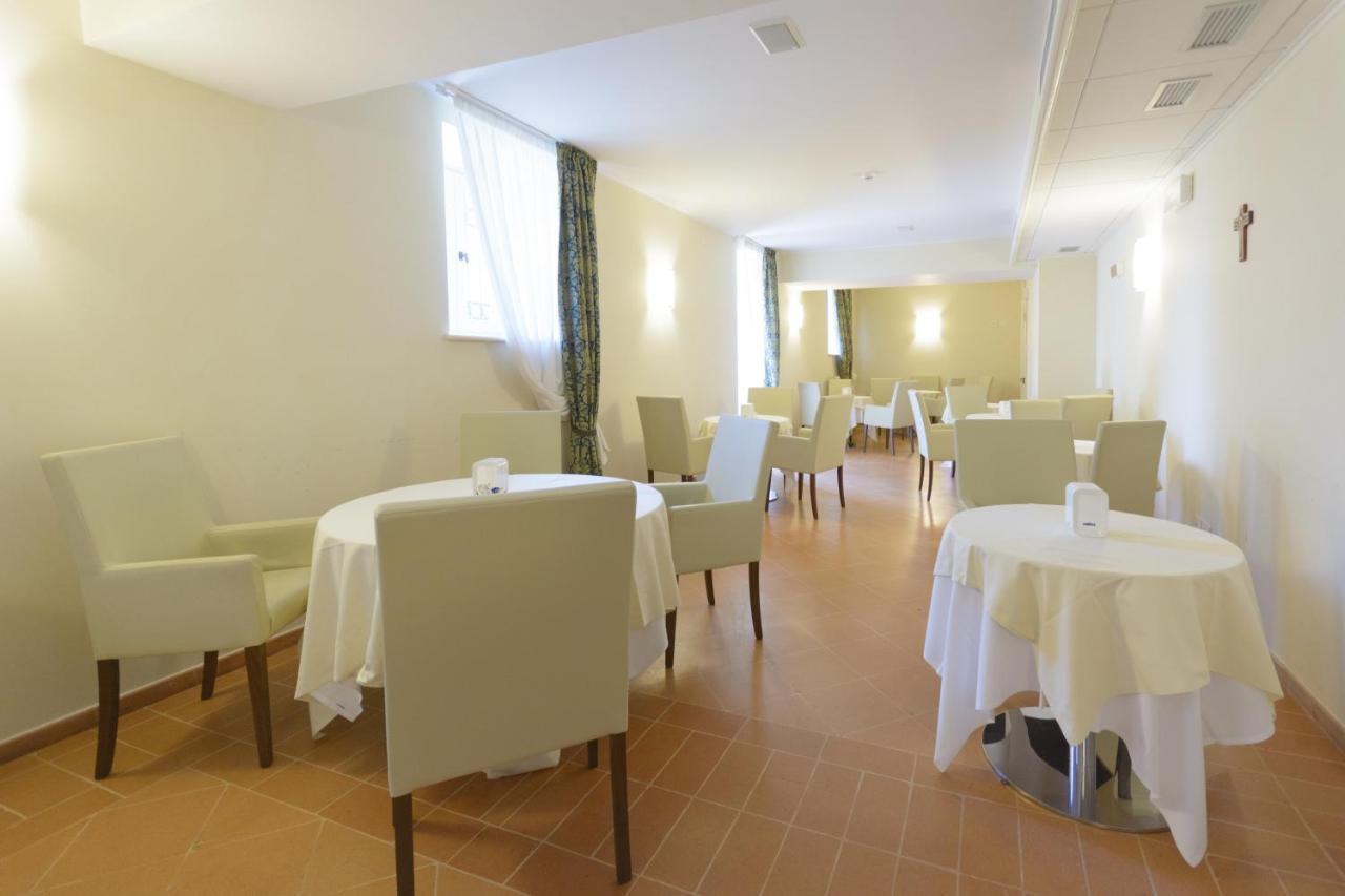 Domus Stella Maris - Casa Per Ferie Hotel Ancona Bagian luar foto