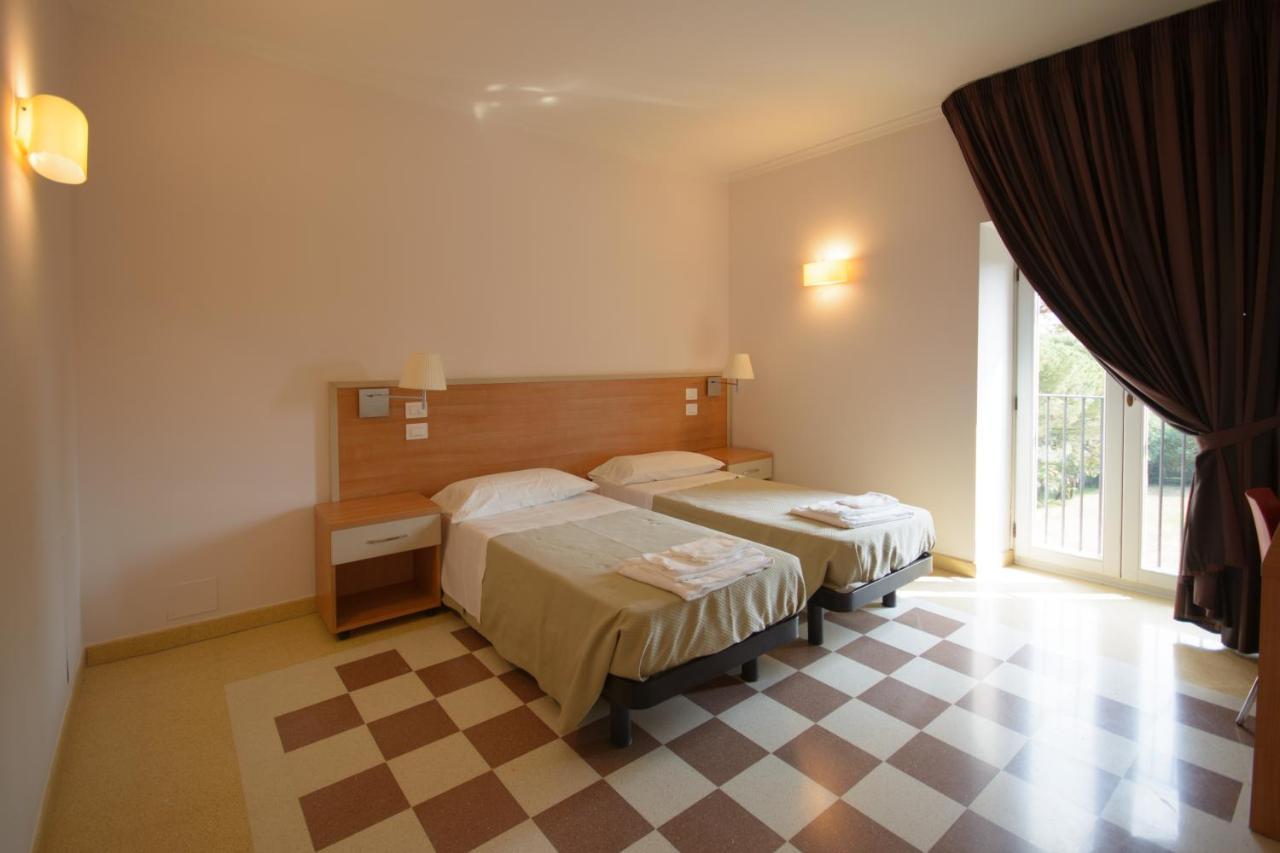 Domus Stella Maris - Casa Per Ferie Hotel Ancona Bagian luar foto