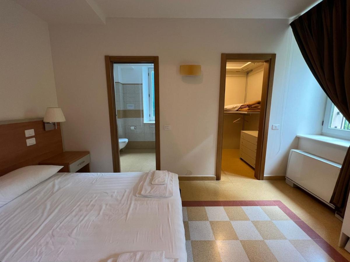 Domus Stella Maris - Casa Per Ferie Hotel Ancona Bagian luar foto